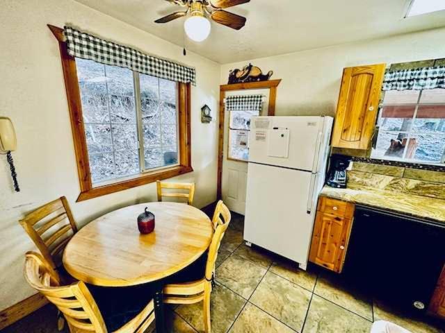شقة Cozy Bear South-Inside Yosemite-Sleeps 5 يوسميتي ويست المظهر الخارجي الصورة
